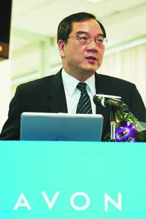 雅芳中國區總裁等四名高管被停職 涉嫌賄賂中國官員