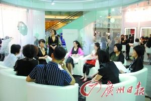 雅姿“尚雅薈” 深圳營造美白邂逅