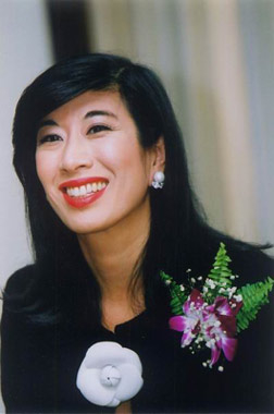 科技時代_雅芳CEO鐘彬嫻將出席蘋果股東會